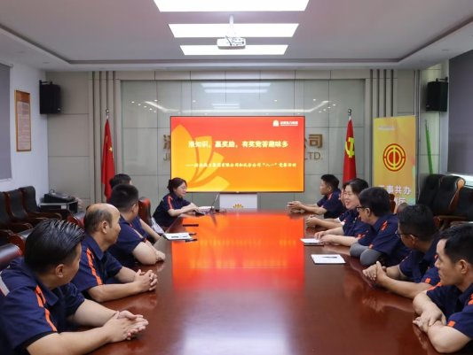 tqb谈球吧开展“八一”建军节系列活动