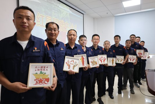 tqb谈球吧开展“八一”建军节系列活动
