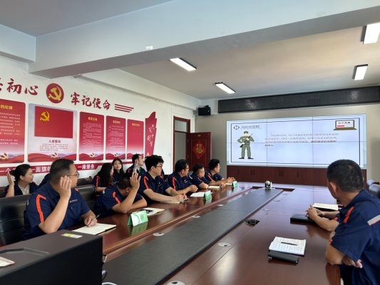 tqb谈球吧开展“八一”建军节系列活动